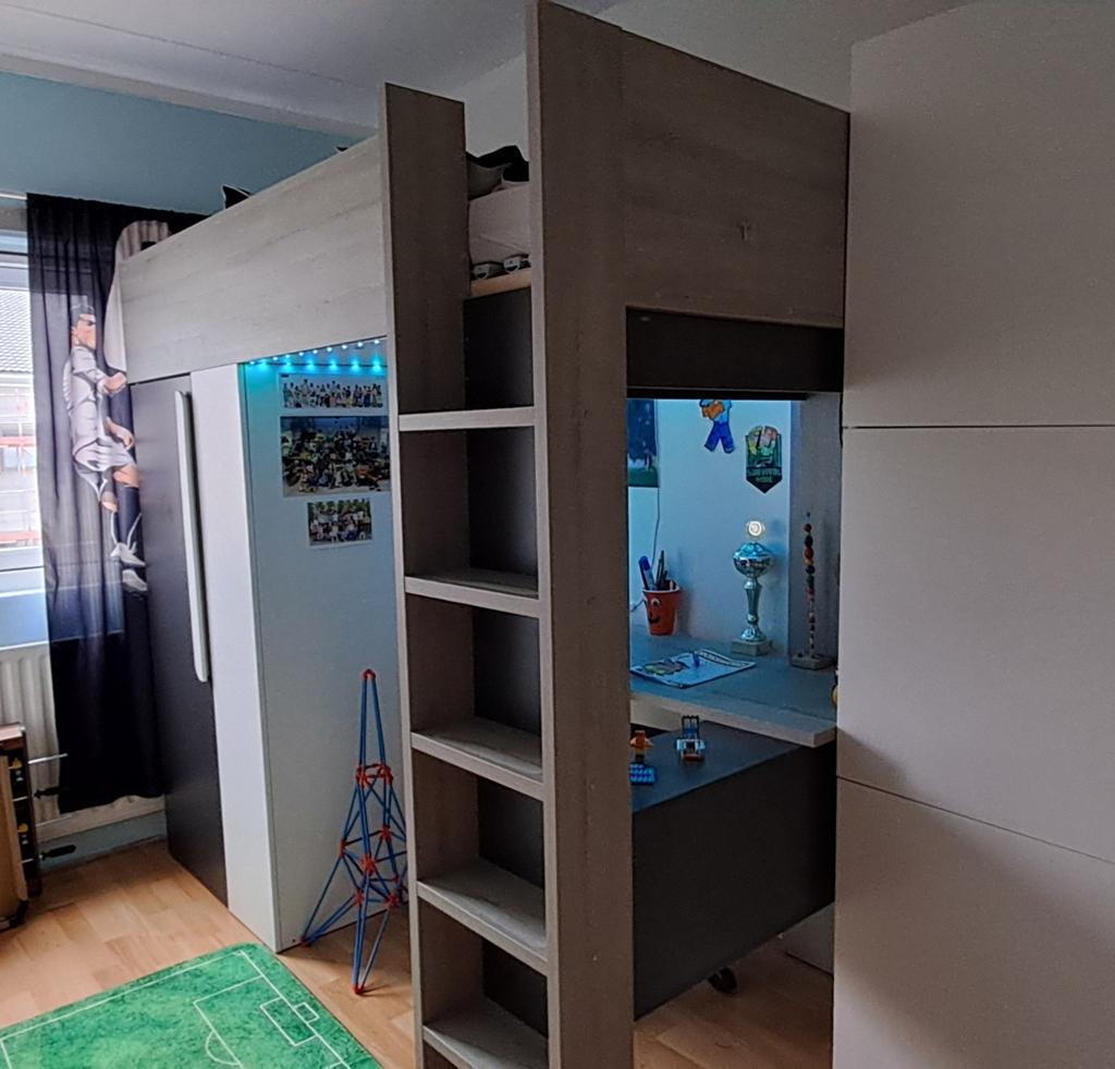 Hoogslaper met bureau en kledingkast, Ophalen, Eenpersoons, Zo goed als nieuw, 200 cm