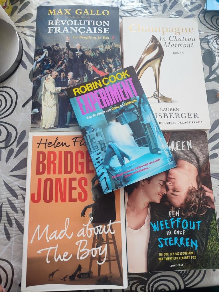 5 gratis boeken in het Nederlands: diverse genres, Ophalen of Verzenden, Gelezen