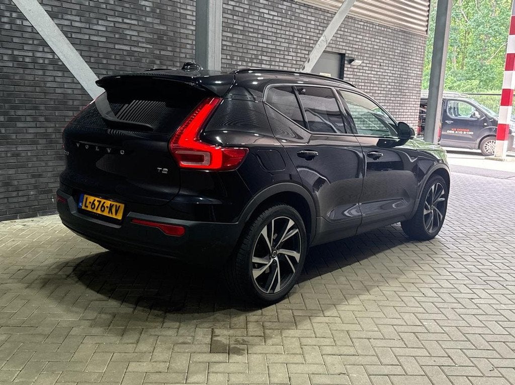 Volvo XC40 1.5 T2 R-Design | Harman/Kardon | 20 inch | Panor, Gebruikt, Euro 6, 129 pk, Zwart
