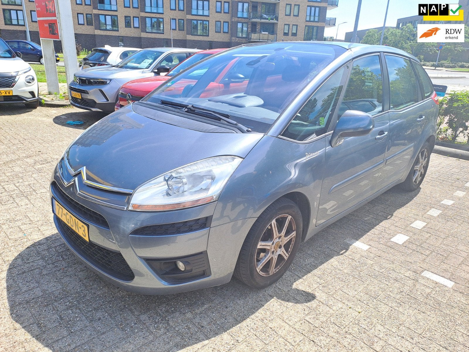 Citroen C4 Picasso 1.8-16V LPG G3/RIJDGOED/INRUILER/APK 6-27, 125 pk, Gebruikt, Zwart, 4 cilinders