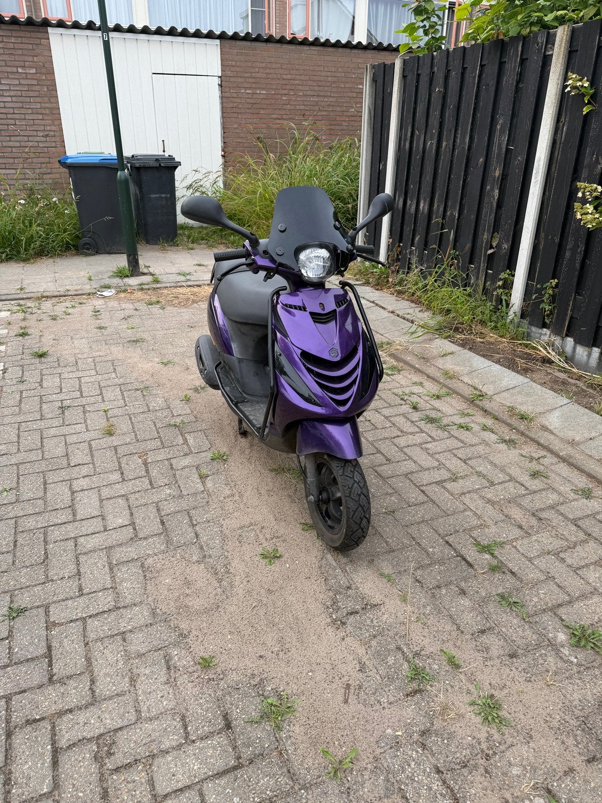 Piaggio Zip iGET E4 2019 - Paars, Fietsen en Brommers, Scooters | Piaggio, Ophalen, Gebruikt, Maximaal 45 km/u, Zip
