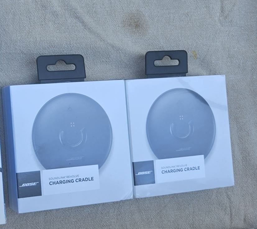 Bose Charging Cradle Soundlink Revolve 1 of 2 5 Volt, Inclusief oplader, Overige typen, Nieuw, Ophalen of Verzenden