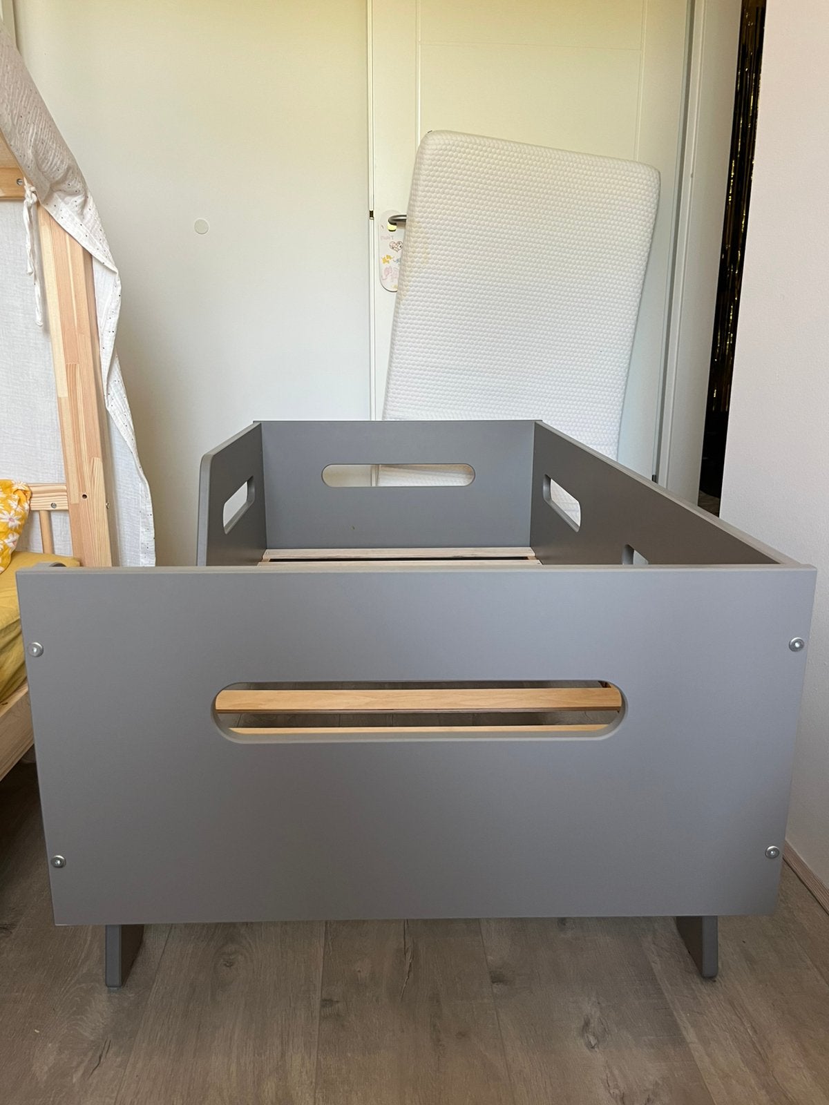 Petite Amélie peuterbed + AeroSleep matras + beddengoed!, Ophalen, Gebruikt, 70 tot 85 cm, 140 tot 160 cm