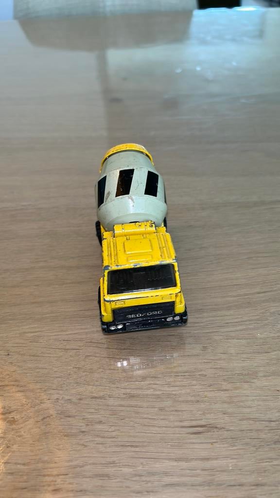 Matchbox Bedford betonmixer 1:60, Verzenden, Gebruikt, Bus of Vrachtwagen