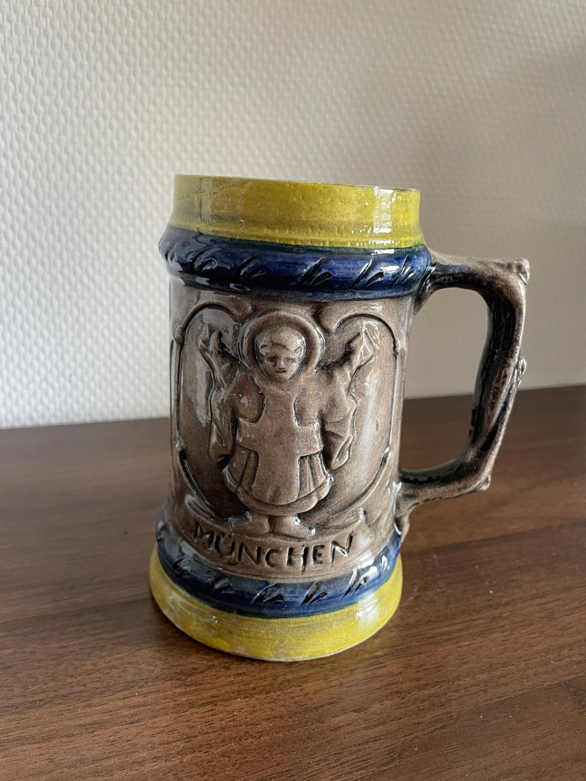 Bier pul geel met beige München, Ophalen of Verzenden, Gebruikt, Pul(len), Overige merken