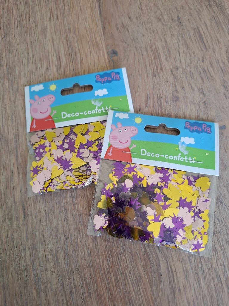 2x Peppa Pig decoratie confetti verjaardag feestje - nieuw, Ophalen of Verzenden, Nieuw, Versiering, Verjaardag