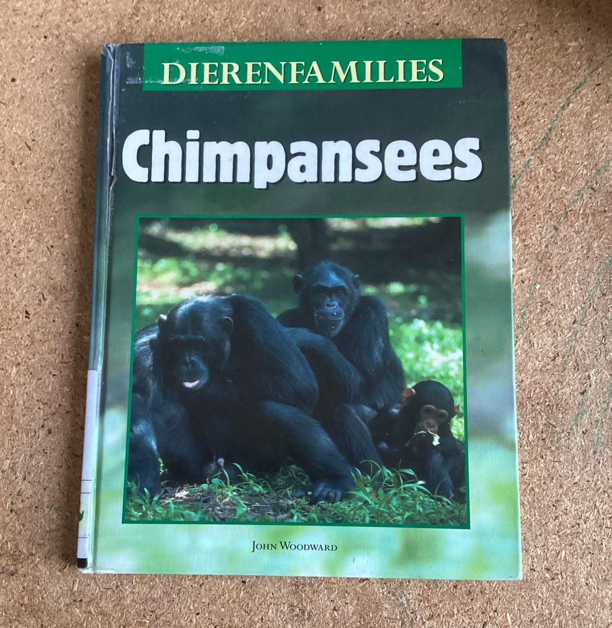 J. Woodward - Chimpansees informatief boek, Boeken, J. Woodward, Fictie algemeen, Ophalen of Verzenden, Zo goed als nieuw