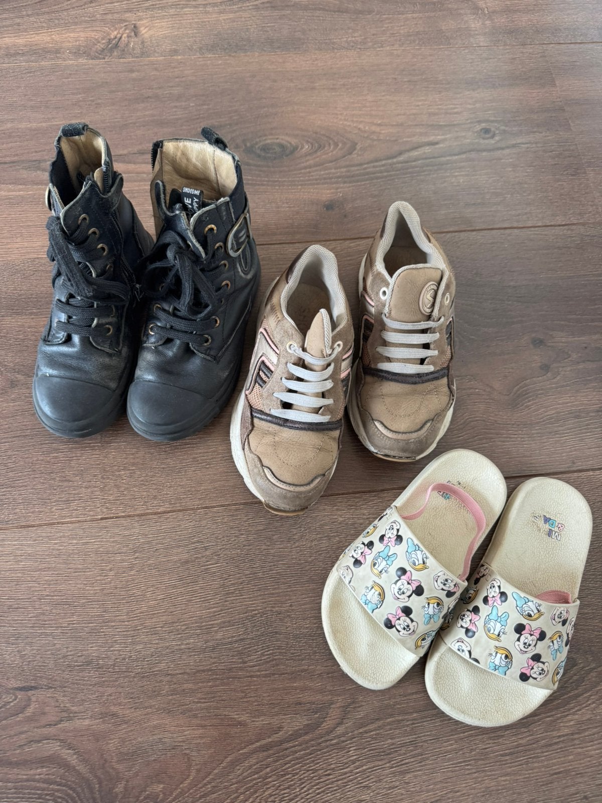 GRATIS ophalen kinderschoenen, Ophalen, Zo goed als nieuw, Meisje, Schoentjes