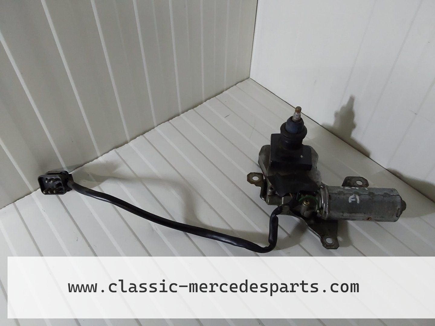 Ruitenwissermotor achter Mercedes 124T / S124 / W124 combi 1, Gebruikt, -, Ophalen of Verzenden, -