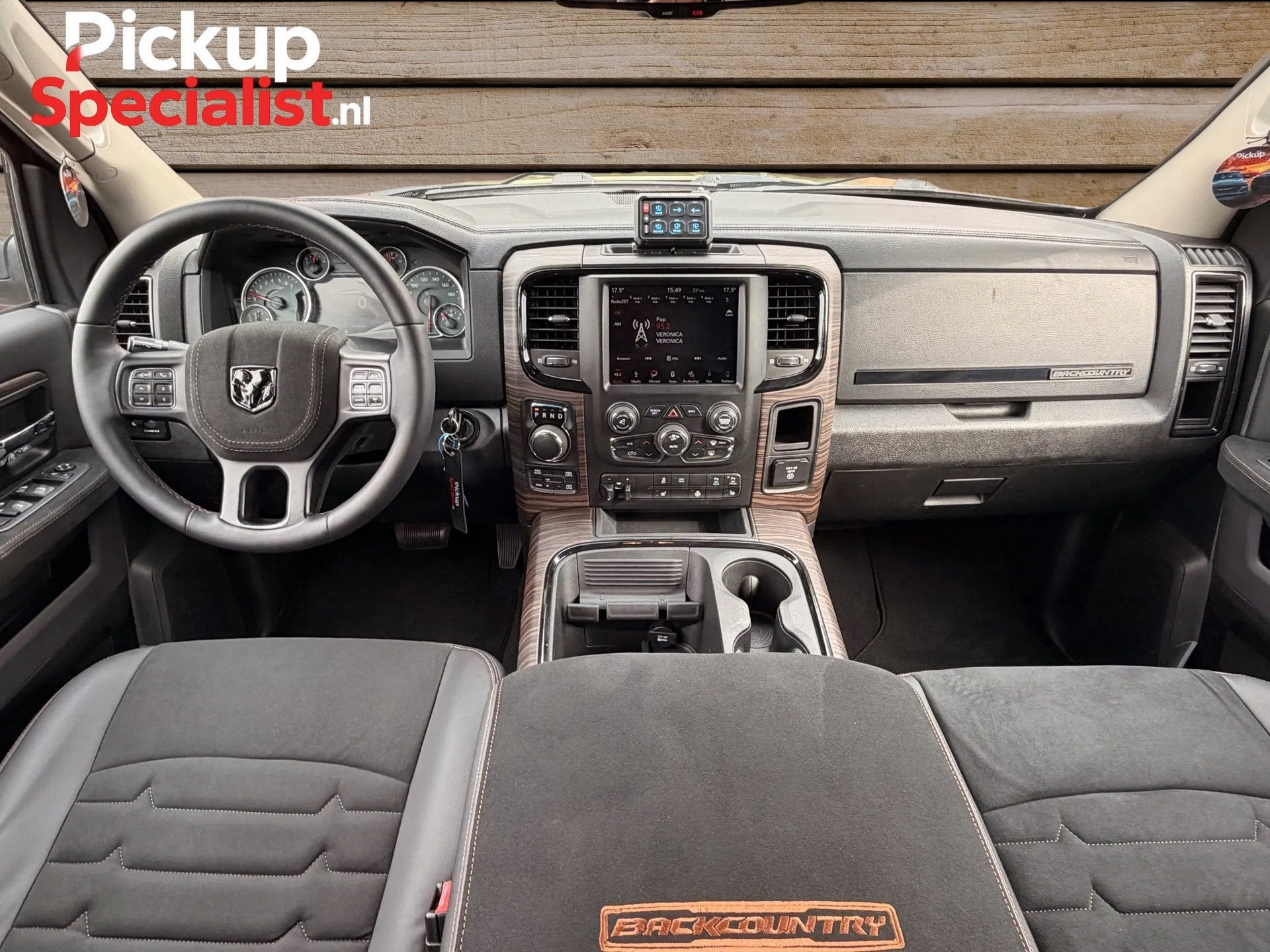 Dodge Ram 1500 5.7 V8 4x4 Crew Cab 6'4 , BACKCOUNTRY , NIEUW, Auto's, Automaat, Dealer onderhouden, 5654 cc, Alcantara