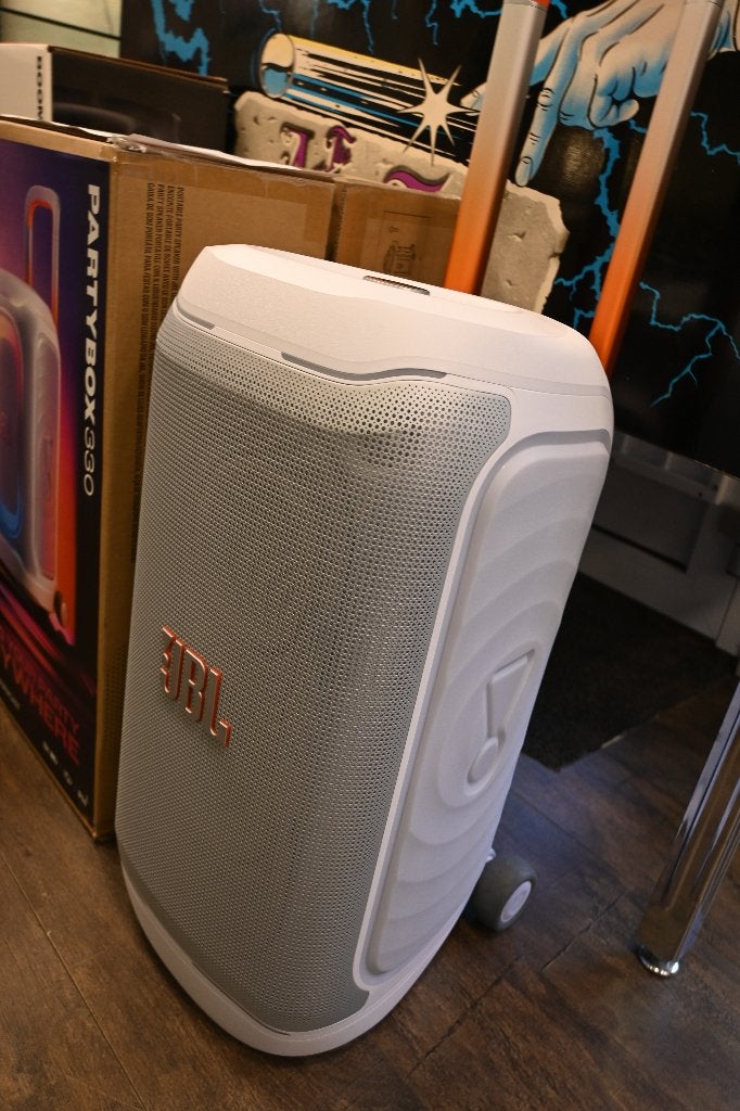 JBL Partybox 330 Wit -Krachtige Party Speaker In Nieuw staat