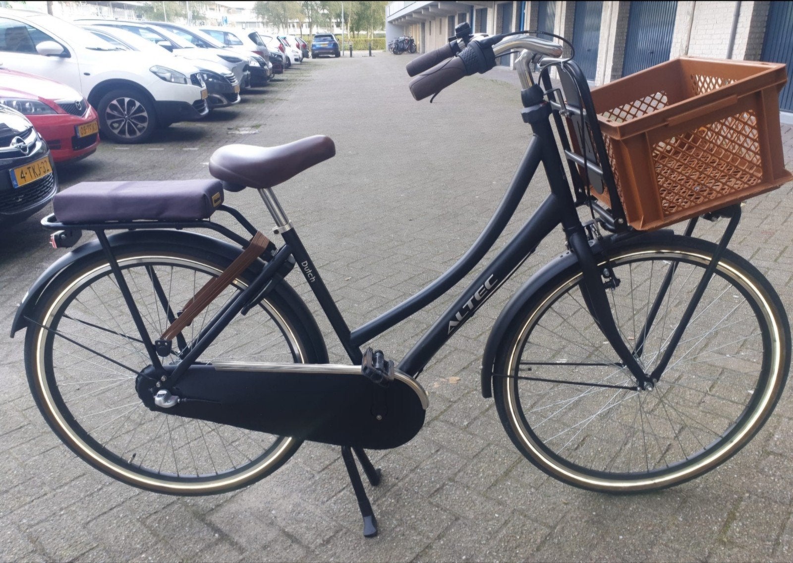 Altec Dutch fiets met krat - Zo goed als nieuw