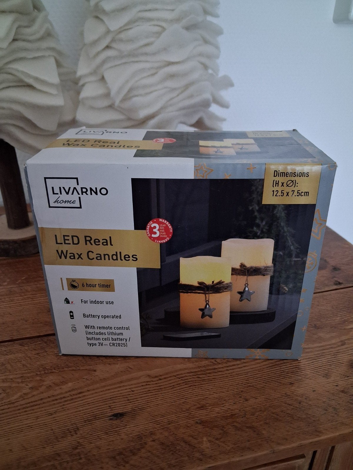 2 kerstboompjes van wit vilt, en 2 wax kaarsen kerst, Nieuw, Diversen, Ophalen of Verzenden, Nieuw