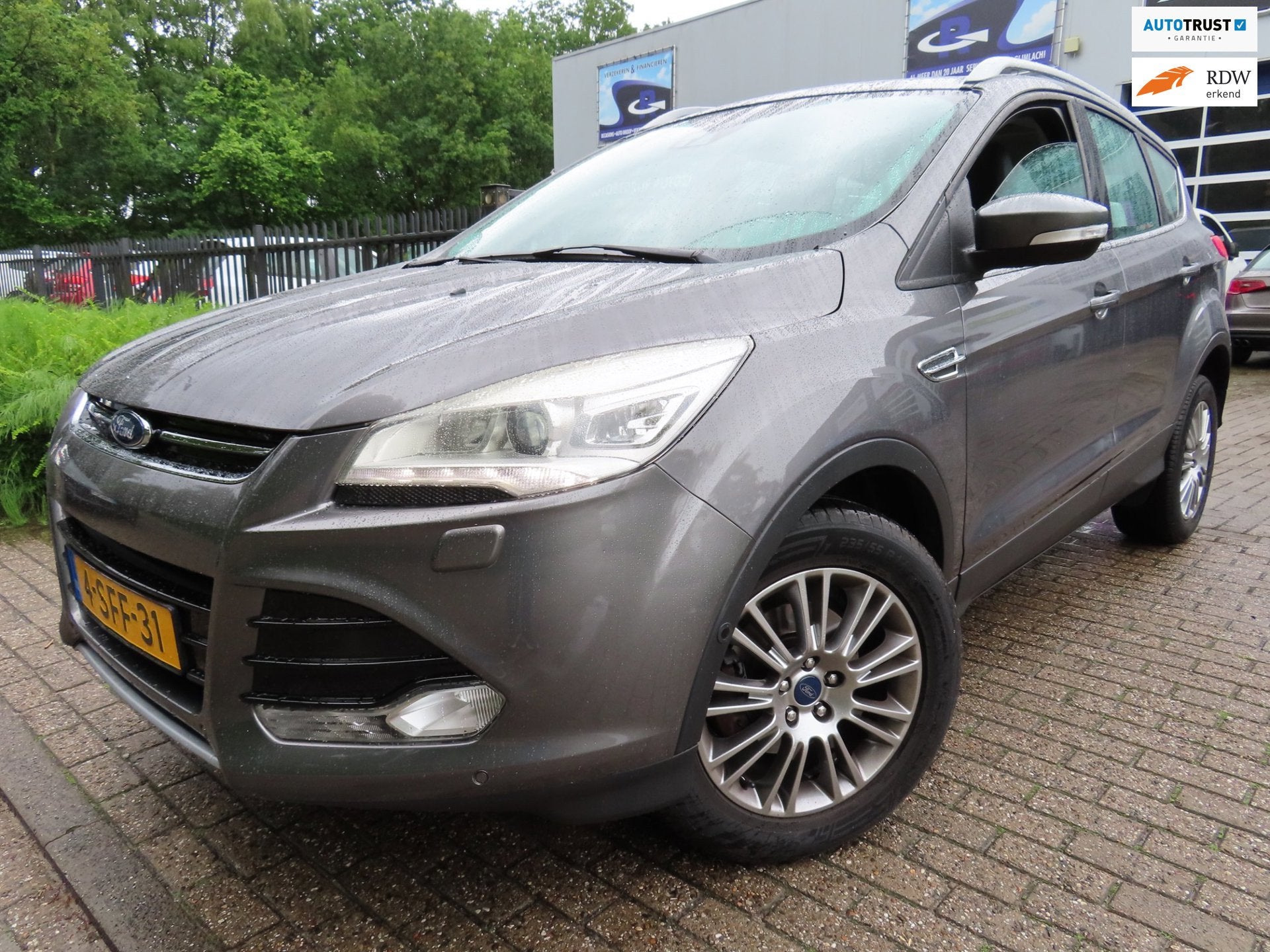Ford Kuga 1.6 Titanium, Auto's, Ford, Voorwielaandrijving, 15 km/l, Gebruikt, 4 cilinders