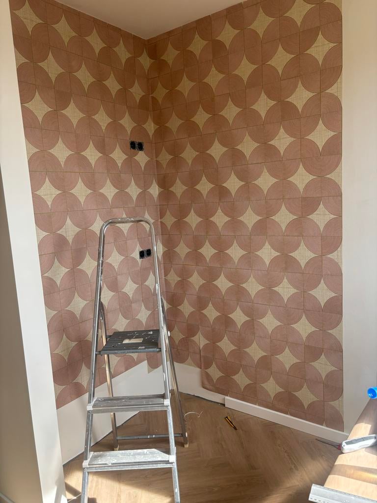 GEZOCHT: Elitis Curves Roze Behang - 1 (halve) Baan, Ophalen of Verzenden, Roze