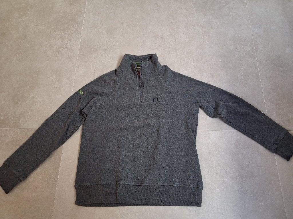 Mooie grijze trui met rits Feyenoord maat S, Kleding | Heren, Truien en Vesten, Ophalen of Verzenden, Zo goed als nieuw, Grijs