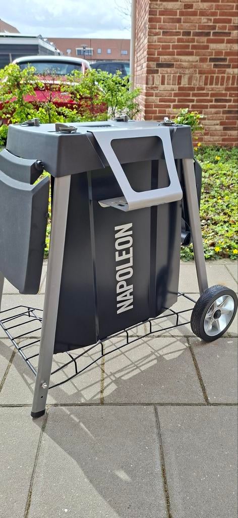 Napoleon onderstel van een electrische barbecue met wielen, Tuin en Terras, Gasbarbecues, Ophalen
