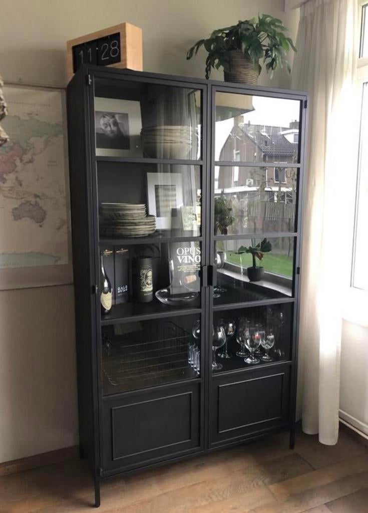 WOOOD vitrinekast Ronja XL, Met deur(en), 100 tot 150 cm, Ophalen of Verzenden, Zo goed als nieuw