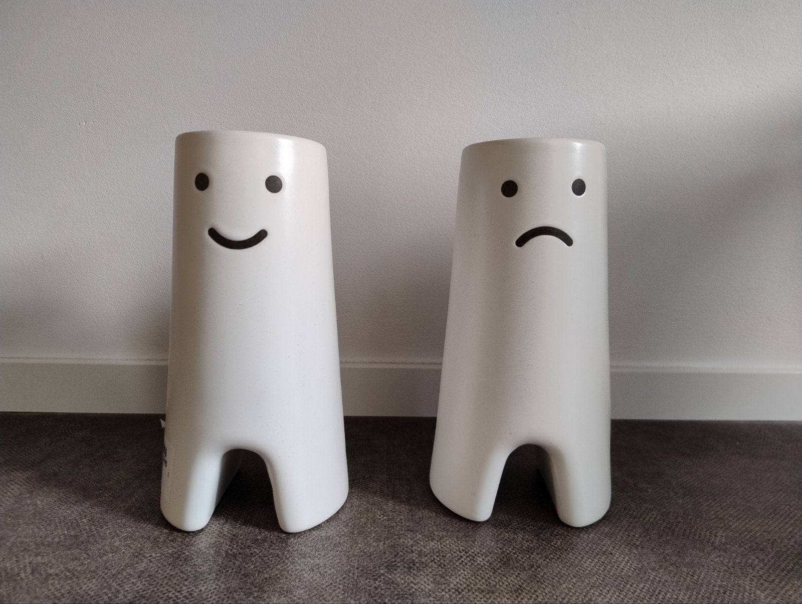 2x IKEA FRÖVÄXT vazen, Ophalen, Zo goed als nieuw, Wit, 19 cm