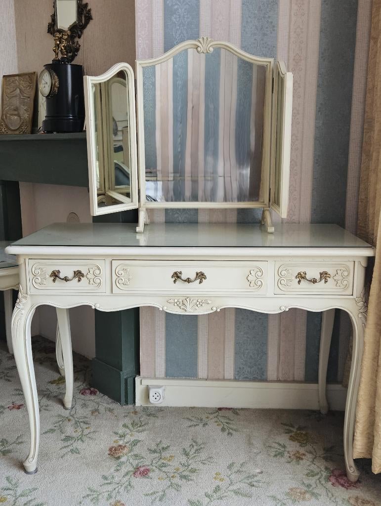 Een kaptafel of bureau met spiegel in Franse brocante stijl, Ophalen, Gebruikt, 100 tot 150 cm, Minder dan 100 cm