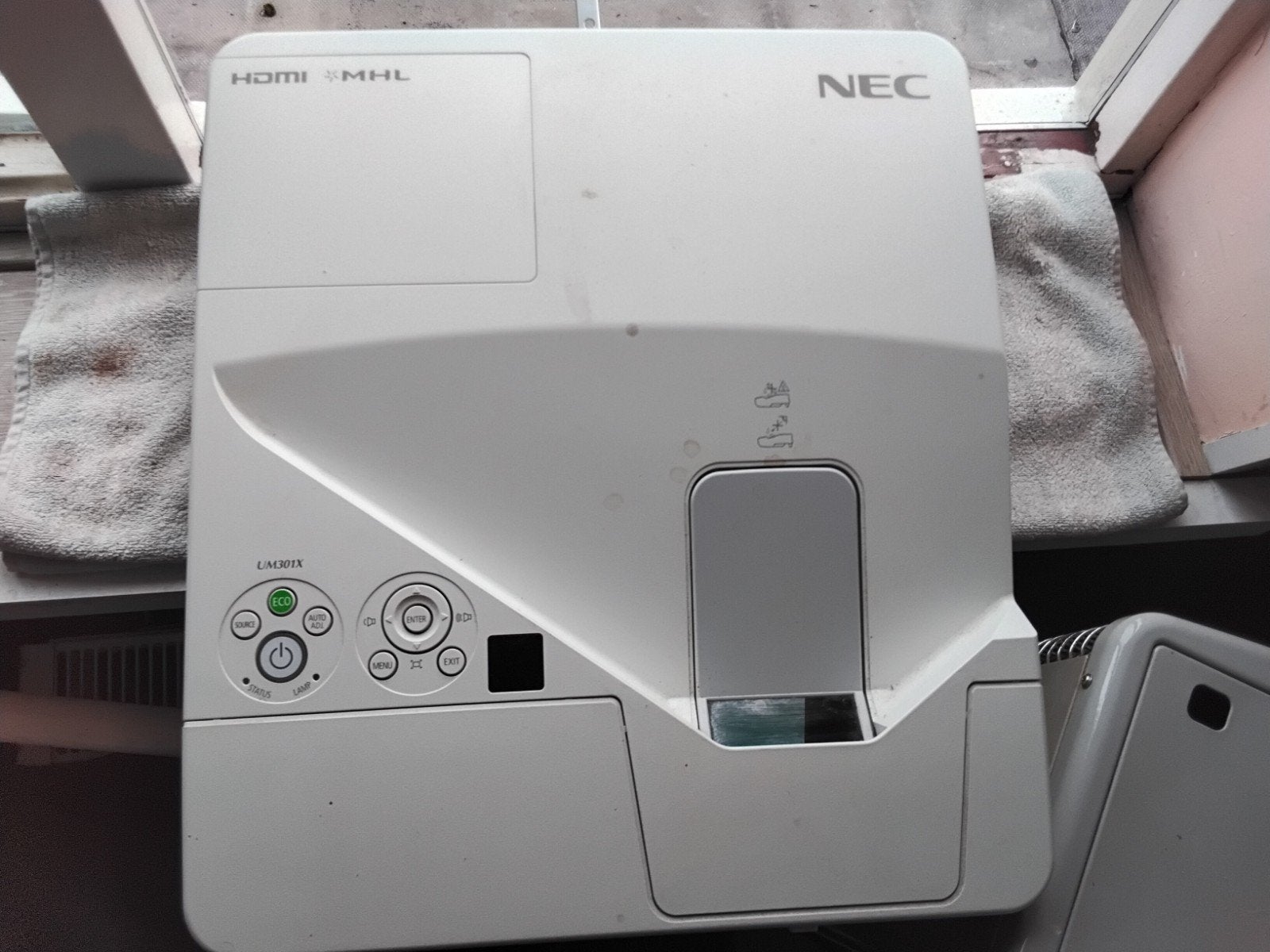 nec beamer, Audio, Tv en Foto, Ophalen, Zo goed als nieuw