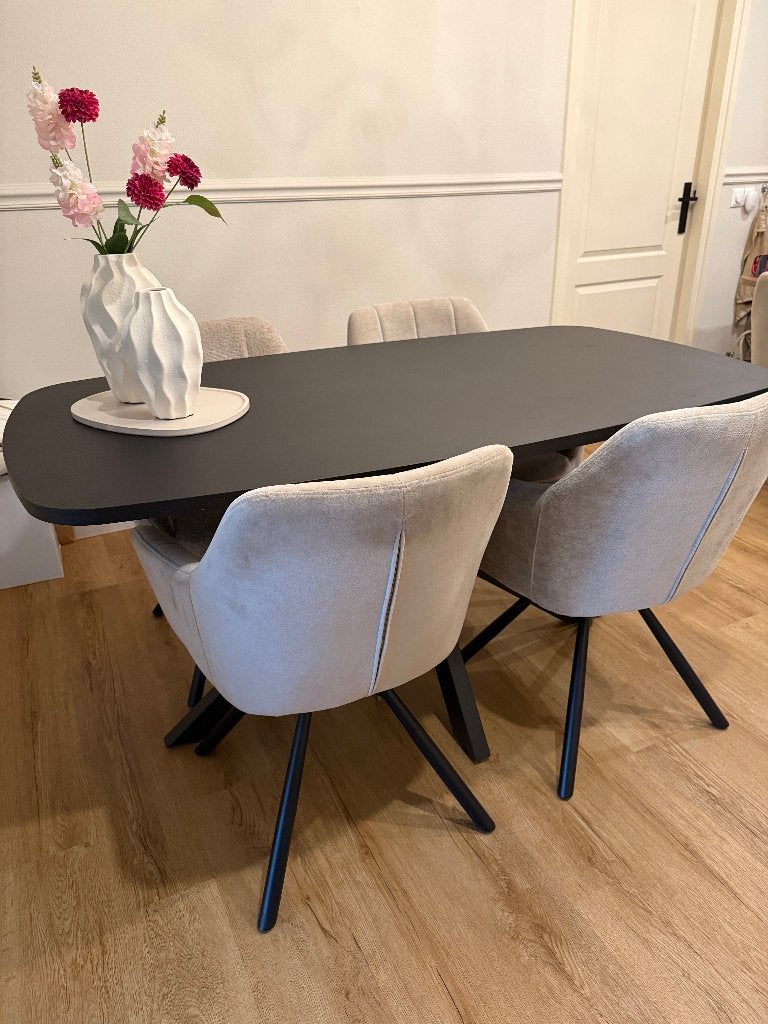Foto 7 van Deens ovale spinpoot eettafel lengte 1.60  2.10 en 2.40
