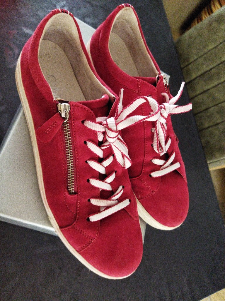 Rode sneakers veterschoenen Gabor 42, Gabor, Ophalen of Verzenden, Sneakers of Gympen, Gedragen
