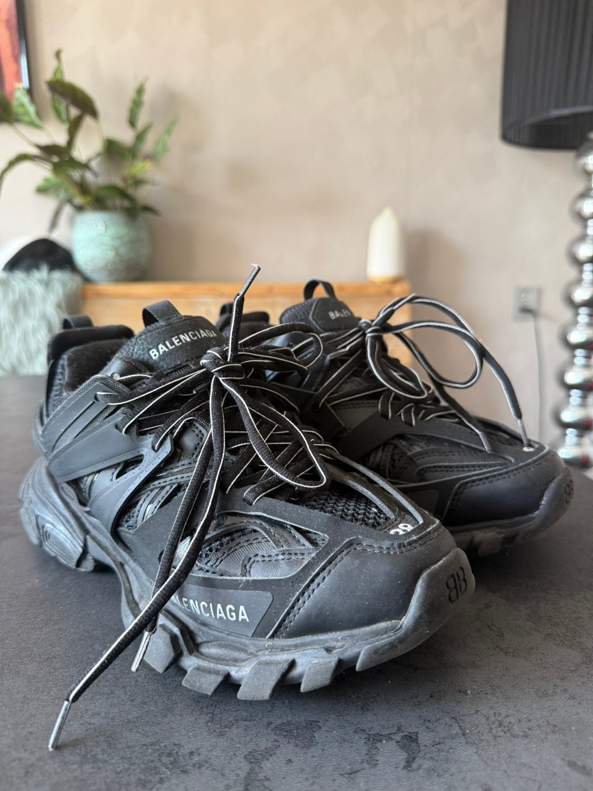 Balenciaga Tracks Zwart, Ophalen of Verzenden, Zo goed als nieuw, Zwart, Sneakers of Gympen