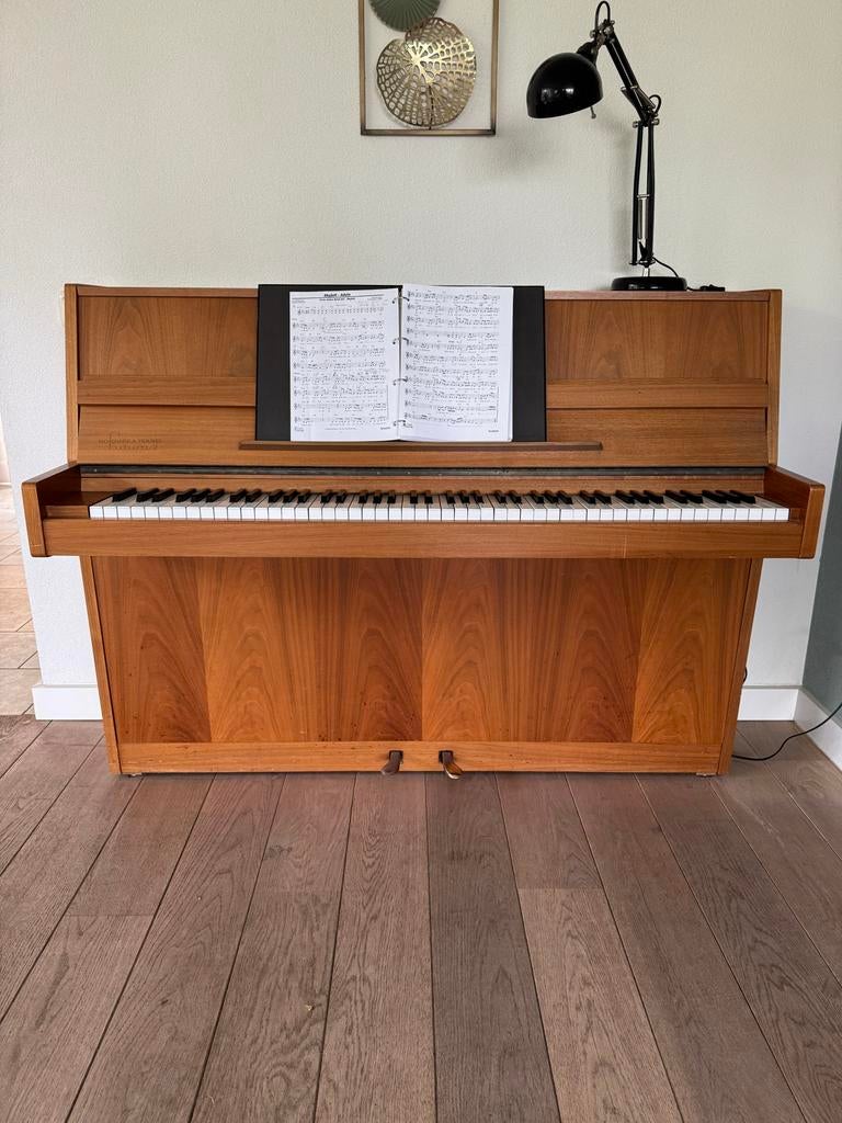 Nordiska Futura 2 Piano - Klassiek Houten Design, Ophalen, Gebruikt, Bruin, Piano