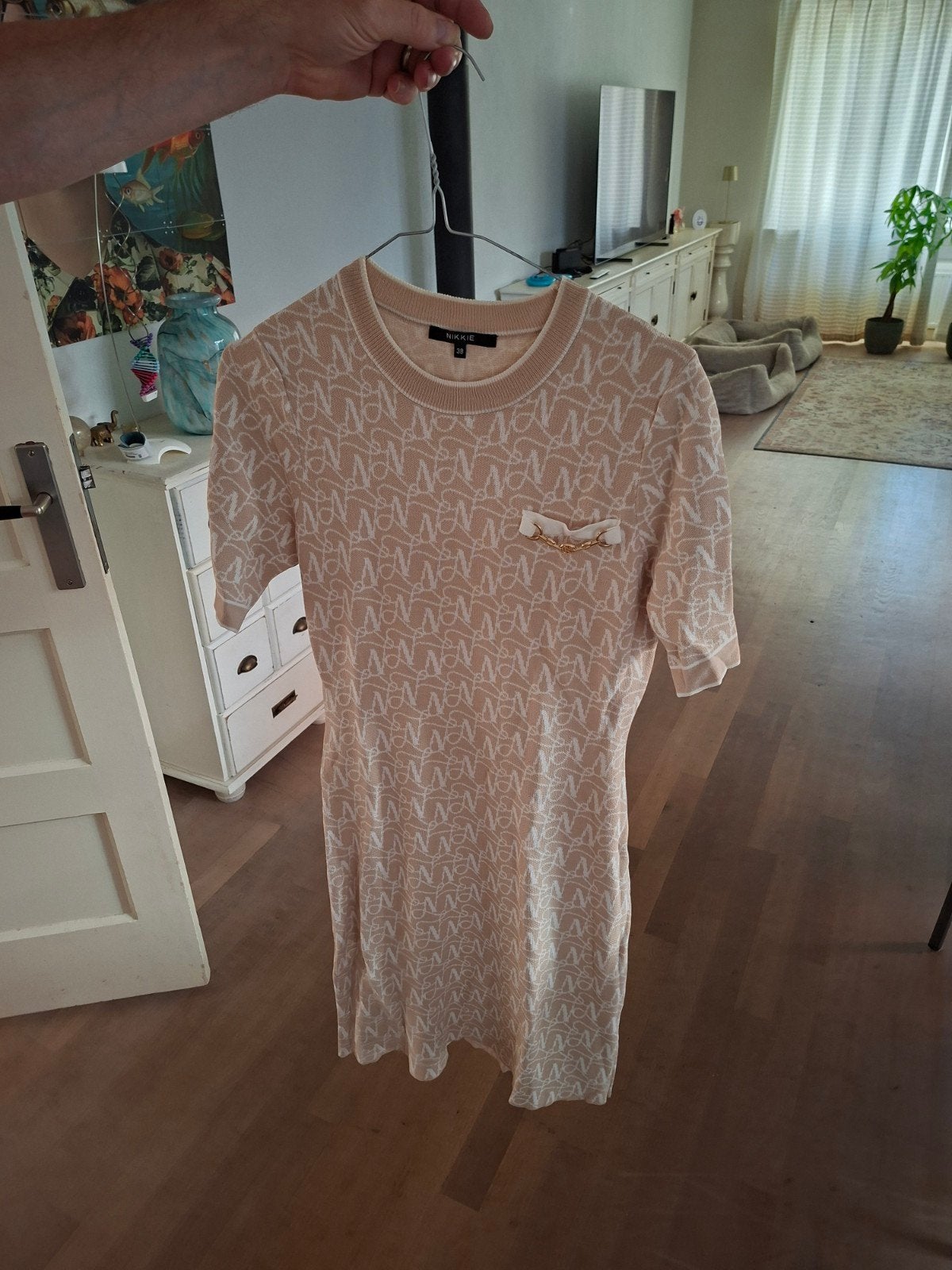 Nikkie jurk maat 36, Beige, Ophalen of Verzenden, Zo goed als nieuw, Maat 36 (S)