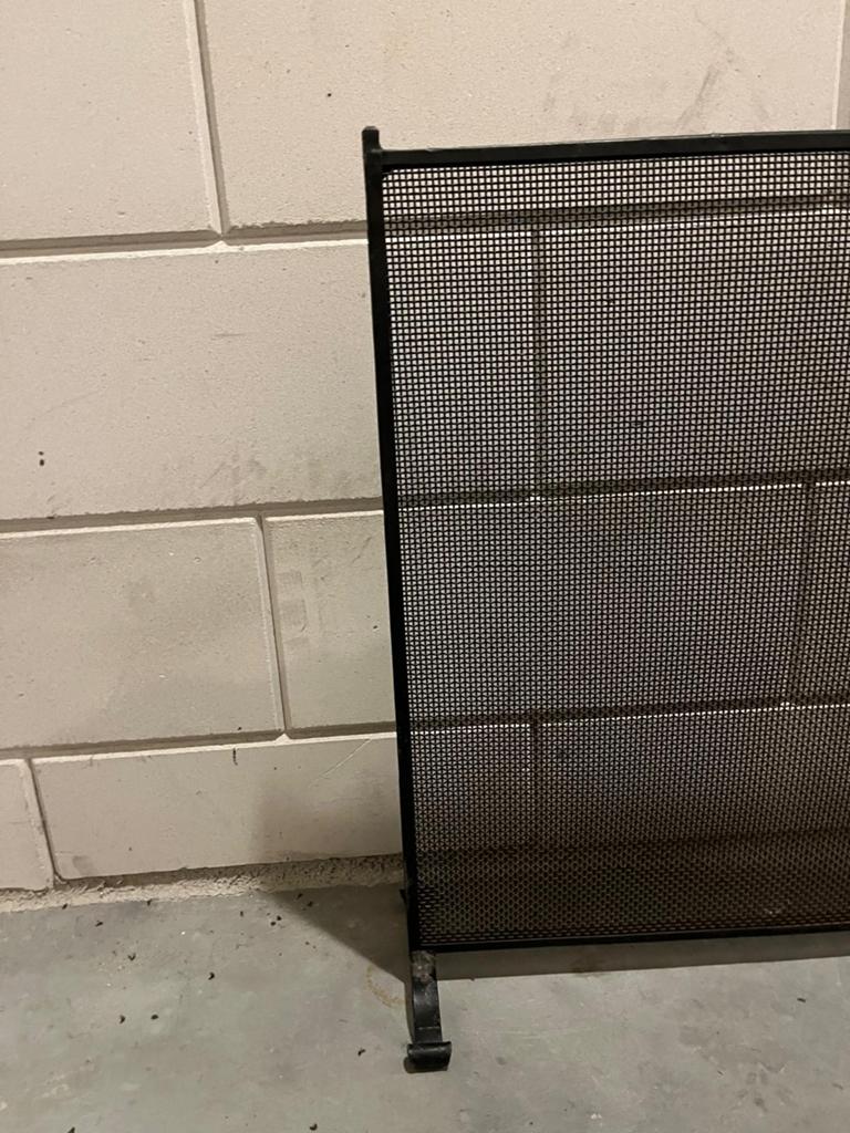 Zwart metalen vonkenscherm voor open haard, Huis en Inrichting, Ophalen, Zo goed als nieuw, Vrijstaande haard, Overige soorten