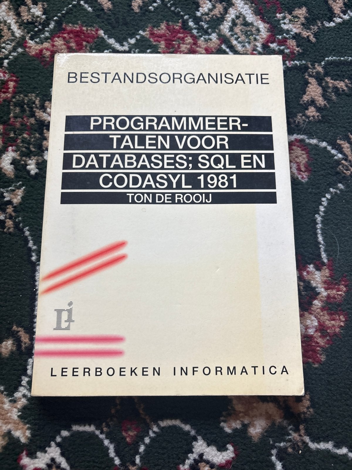 Bestandsorganisatie: Programmeertalen voor Databases, Ophalen of Verzenden, Gelezen, Programmeertaal of Theorie