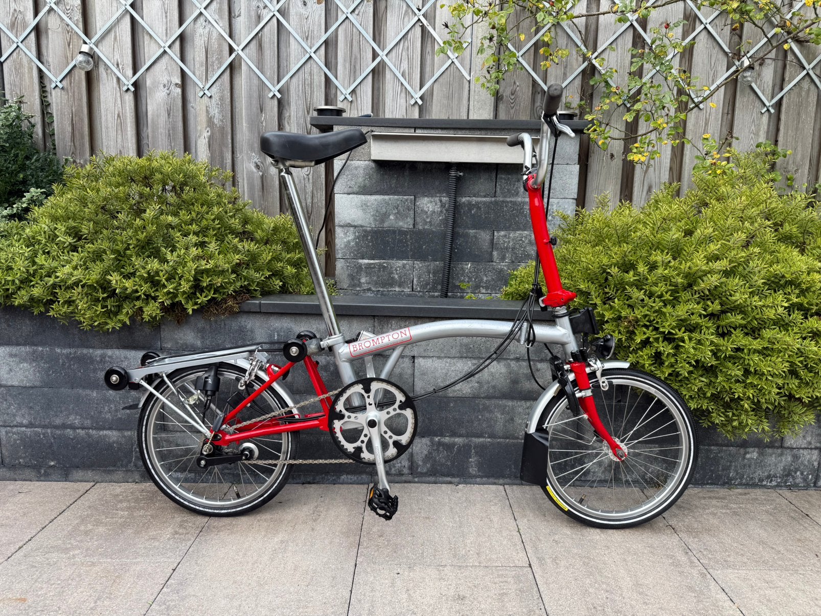 Foto 2 van Zeer nette Brompton vouwfiets