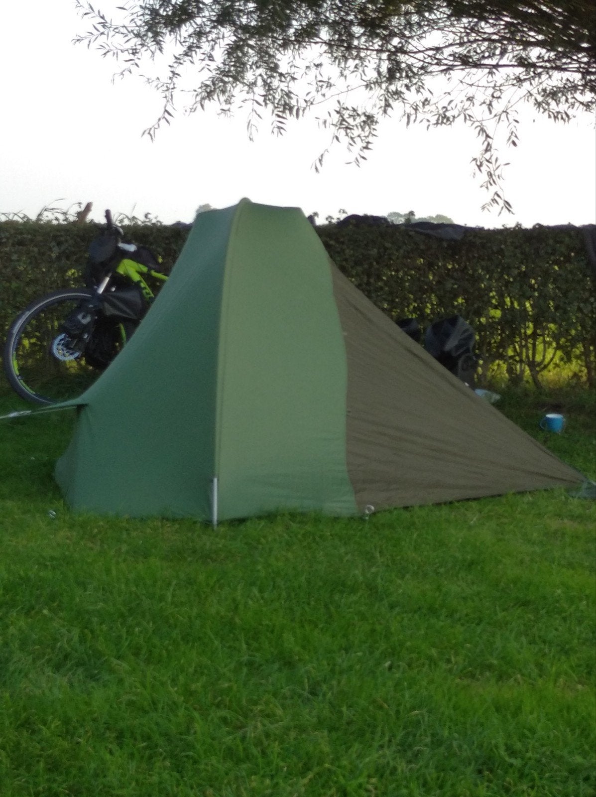 Tatteljee lichtgewicht 1-persoons tent, Ophalen of Verzenden, Gebruikt, Tot en met 2