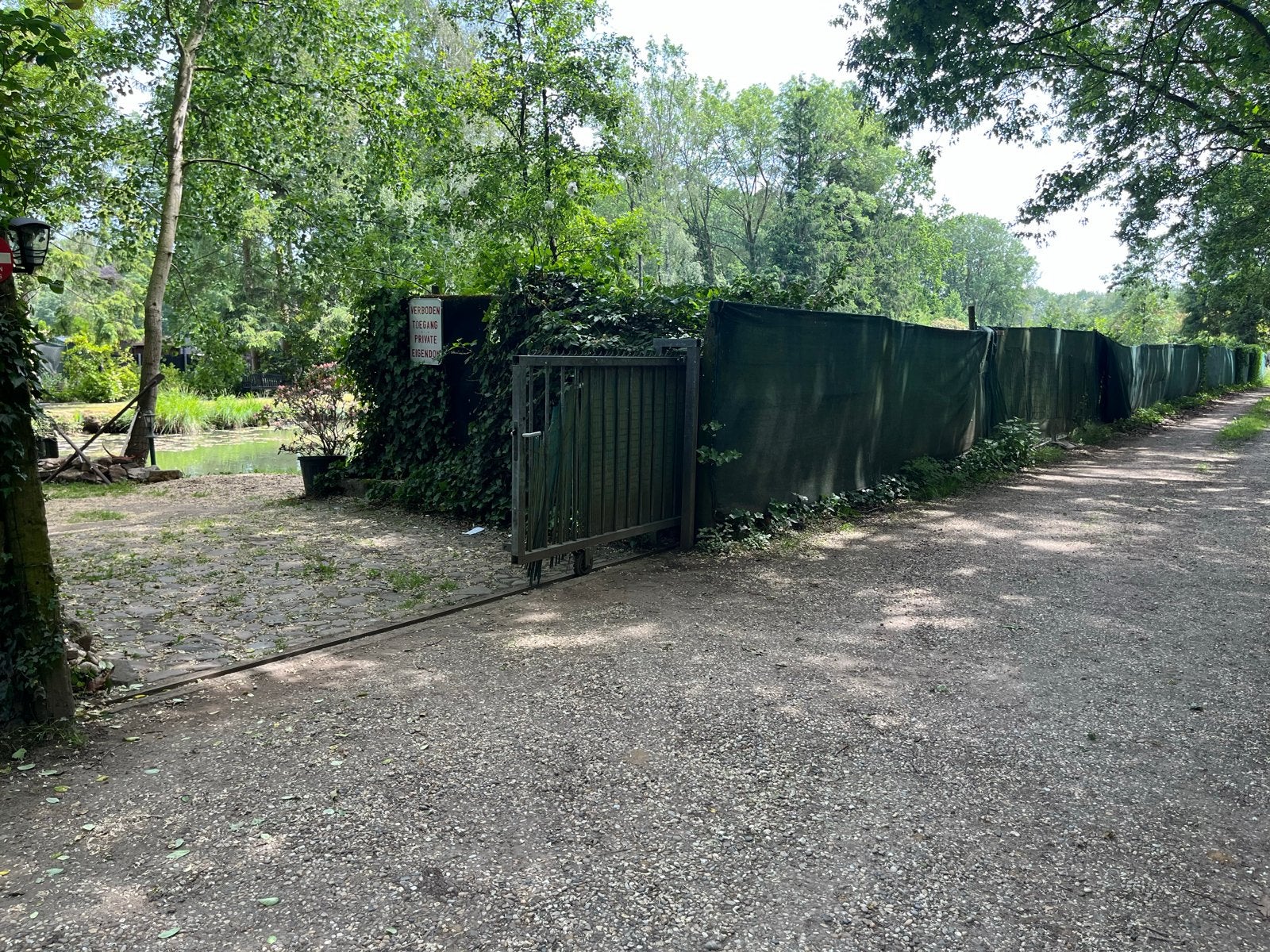 Mooie visvijver en bewoonbare chalet in belgie, Limburg, Verkoop zonder makelaar, 3600 m², Chalet