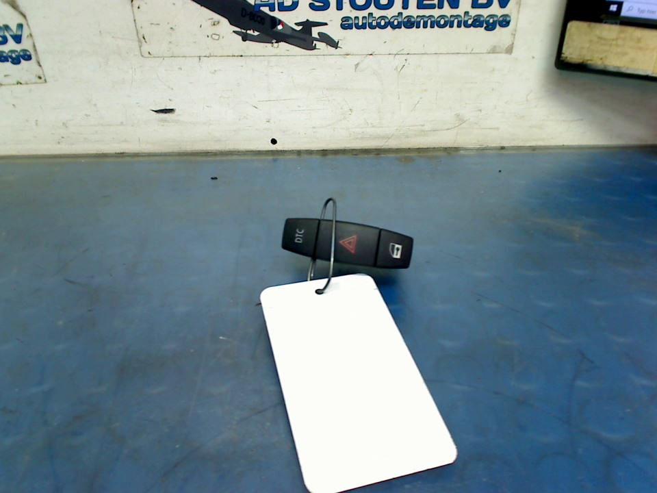 Paniekverlichtingschakelaar BMW 1 serie (E87/87N) 694560302, Gebruikt, Petuelring 130, München 80809, , Duitsland, BMW, Bayerische Motoren Werke AG