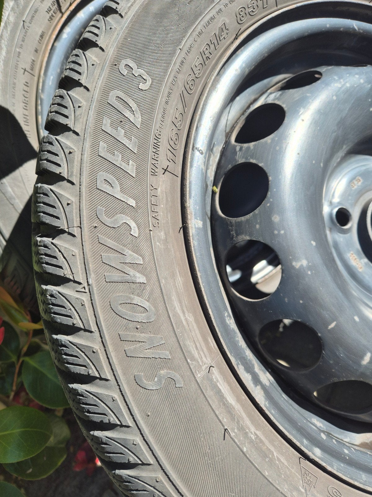 Set winterbanden 165/65R14 op stalen velgen, 14 inch, Gebruikt, Banden en Velgen, Winterbanden