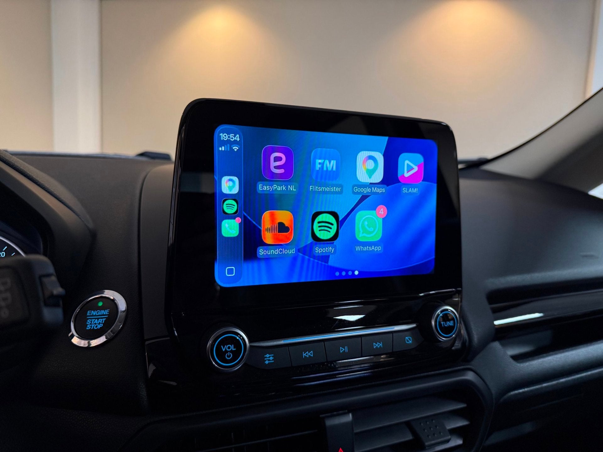 Ford EcoSport 1.0 EcoBoost Titanium *73.000Km!* Dealer OH|Ca, Voorwielaandrijving, Dealer onderhouden, 125 pk, Gebruikt