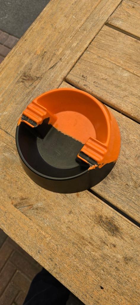 Vintage asbak in mooie oranje tinten Hiftrik melamine, Ophalen of Verzenden, Zo goed als nieuw, Asbak