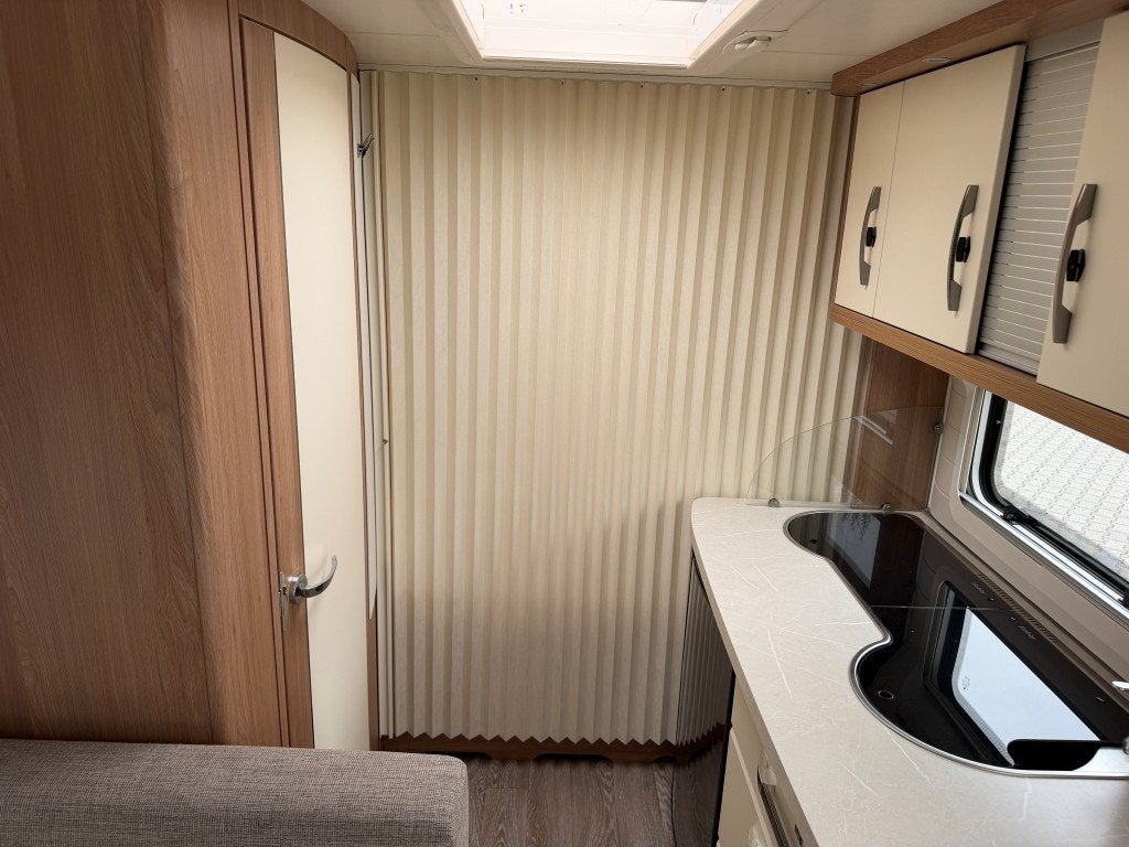 Foto 10 van HOBBY De Luxe 440 SF ’21 (Vastbed 210cm)