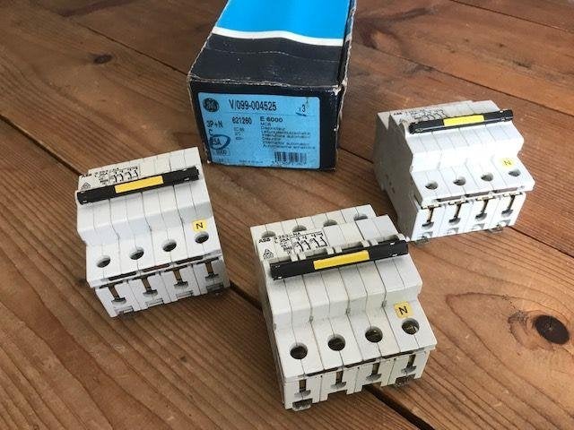 automatische zekeringen, Ophalen of Verzenden, Nieuw, ABB, Overige typen