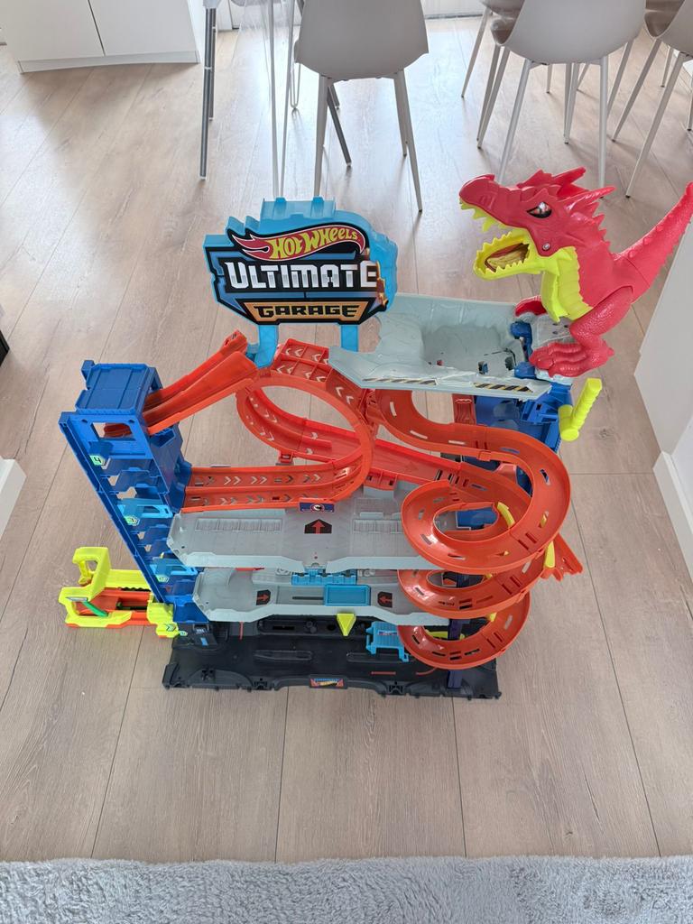 Hot Wheels Ultimate Garage met draak, Ophalen, Zo goed als nieuw