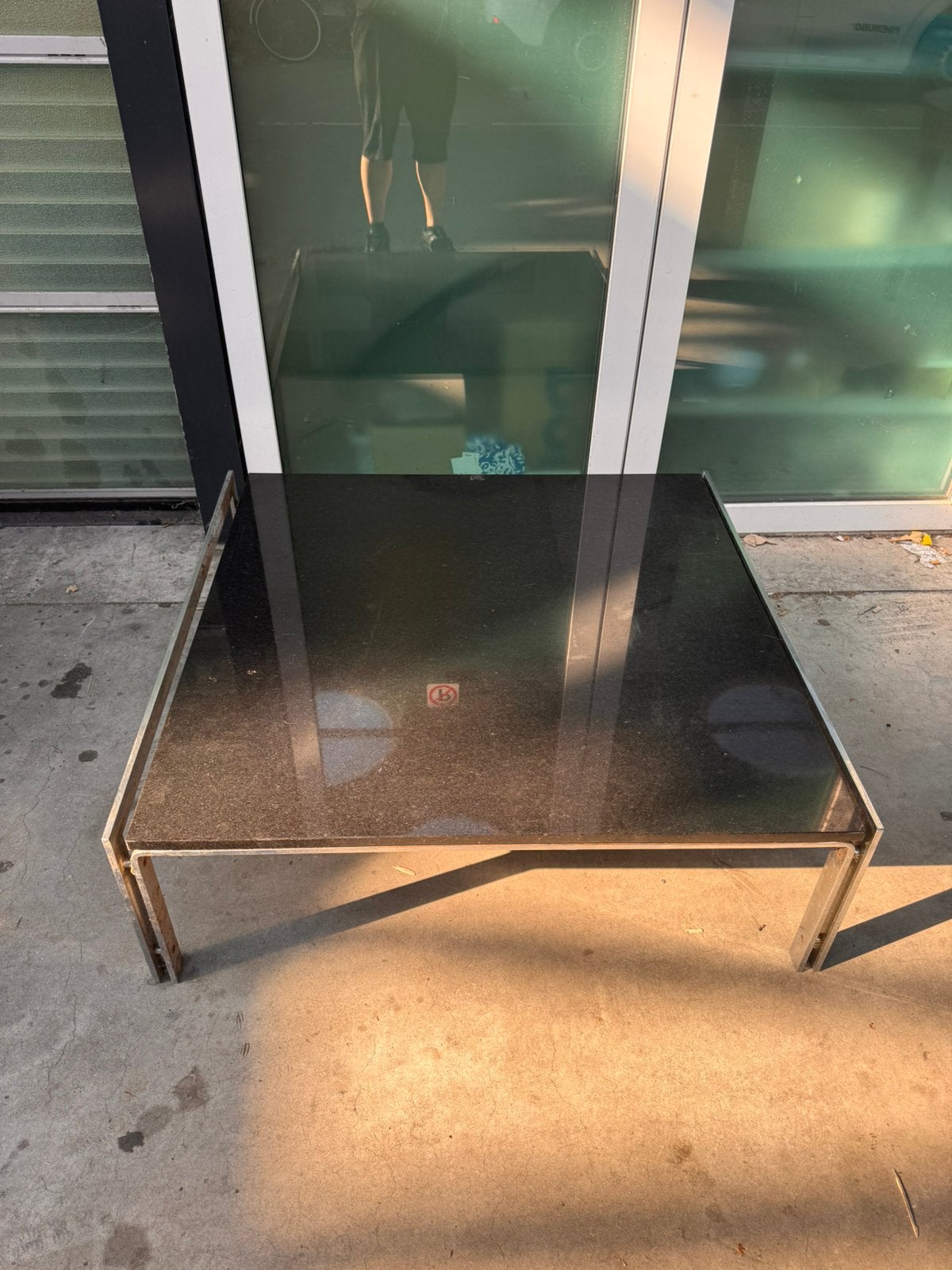Vintage Design Salontafel met Zwart Granieten Blad – Chroom, Huis en Inrichting, Tafels | Salontafels, 100 tot 150 cm, Zo goed als nieuw