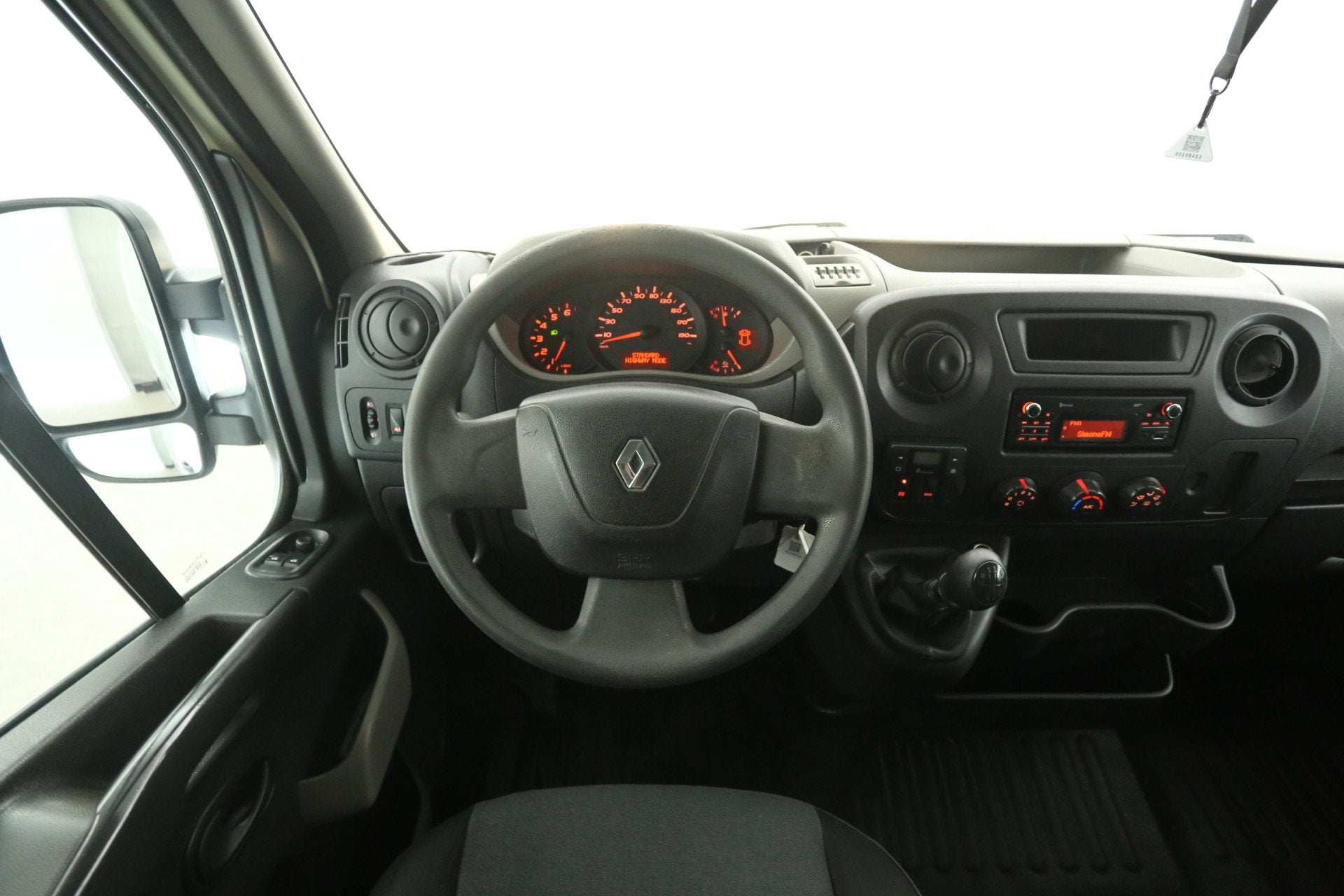 Renault Master 2.3 dCi L2H2 146PK | Airco | Camera | Trekhaa, Auto's, Voorwielaandrijving, Stof, Gebruikt, Euro 6