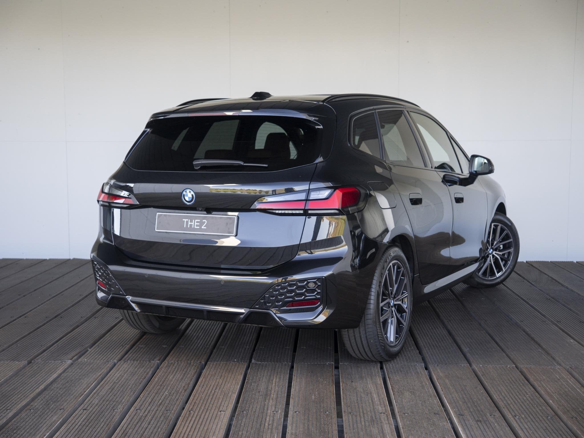BMW 2-serie Active Tourer 225e xDrive High Executive | M Spo, Automaat, Euro 6, 16 kWh, 3 cilinders