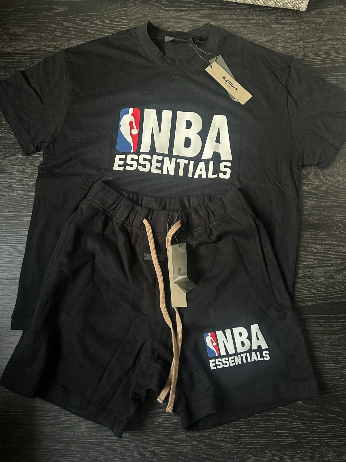 NBA Essentials T-shirt en korte broek set Zwart, Kleding | Heren, Ophalen of Verzenden, Nieuw, Maat 48/50 (M), Zwart