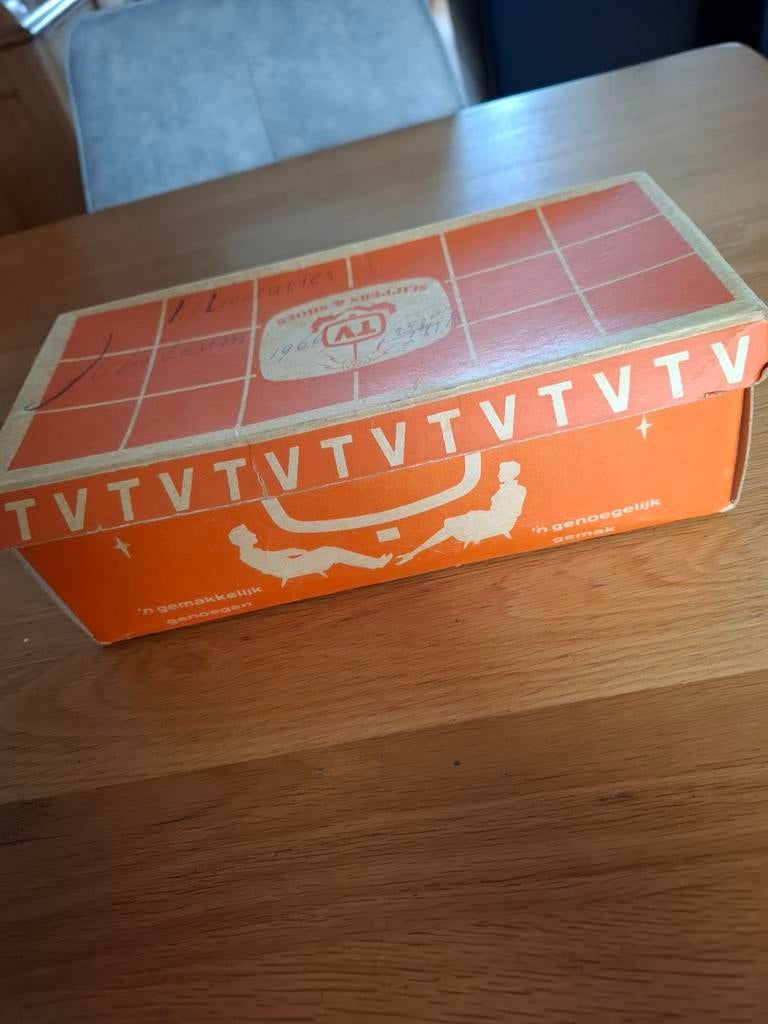 Vintage TV Schoenendoos (Slippers & Shoes) Jaren 50/60, Verzamelen, Ophalen of Verzenden, Gebruikt
