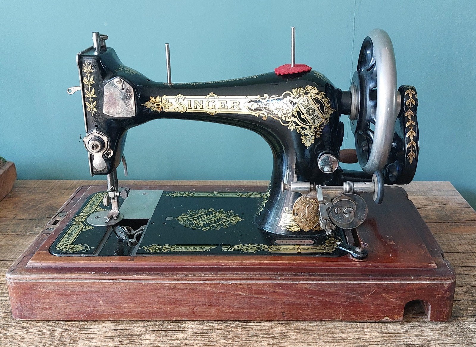Antieke Singer Naaimachine met Houten Kap - Model D138934, Ophalen of Verzenden