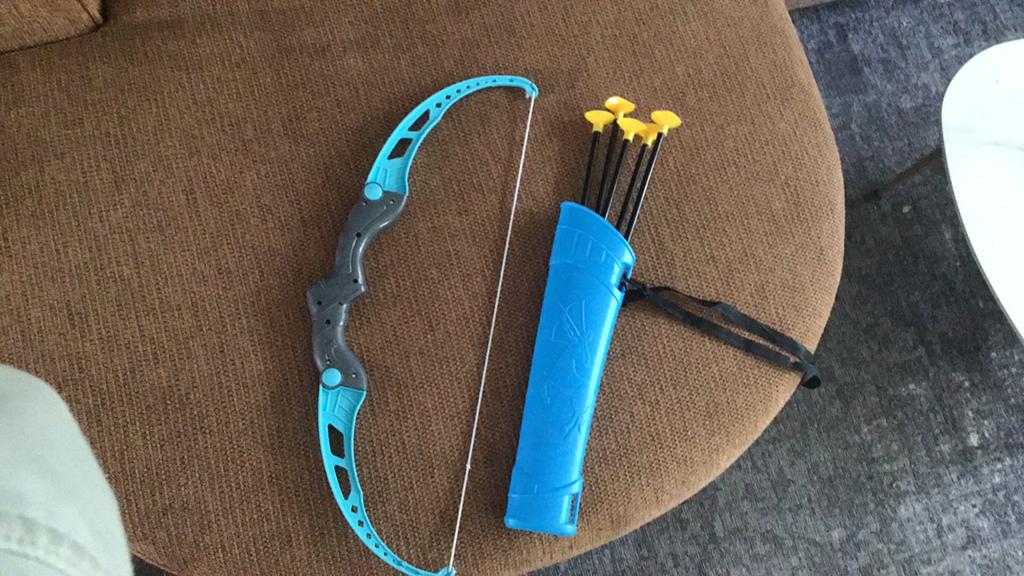Boogschietset voor kinderen - Blauw met zuignappijlen, Sport en Fitness, Handboogschieten, Ophalen of Verzenden, Gebruikt, Overige typen