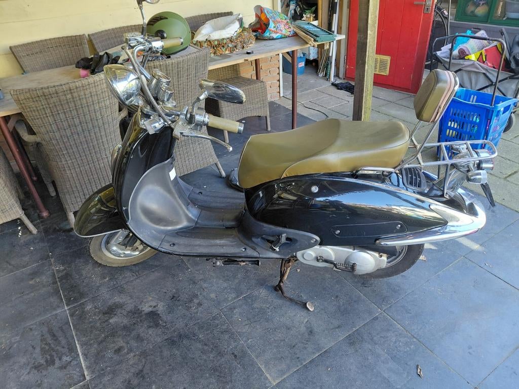 Benzhou  25 sixties opknapper, Fietsen en Brommers, Brommeronderdelen | Scooters, Ophalen, Gebruikt, Overige typen, Overige merken